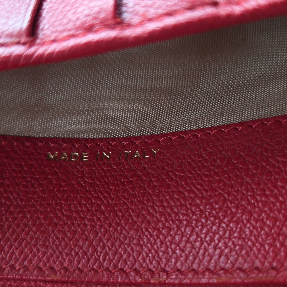 CHANEL Classic Red Wallet - Picture 3 of 8